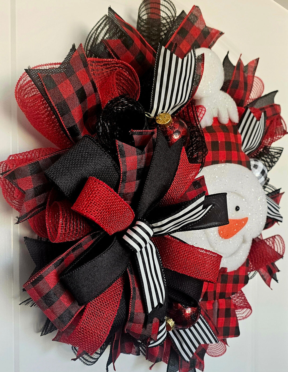 Buffalo Plaid Snowman Wreath, Red and Black Christmas Door Decor