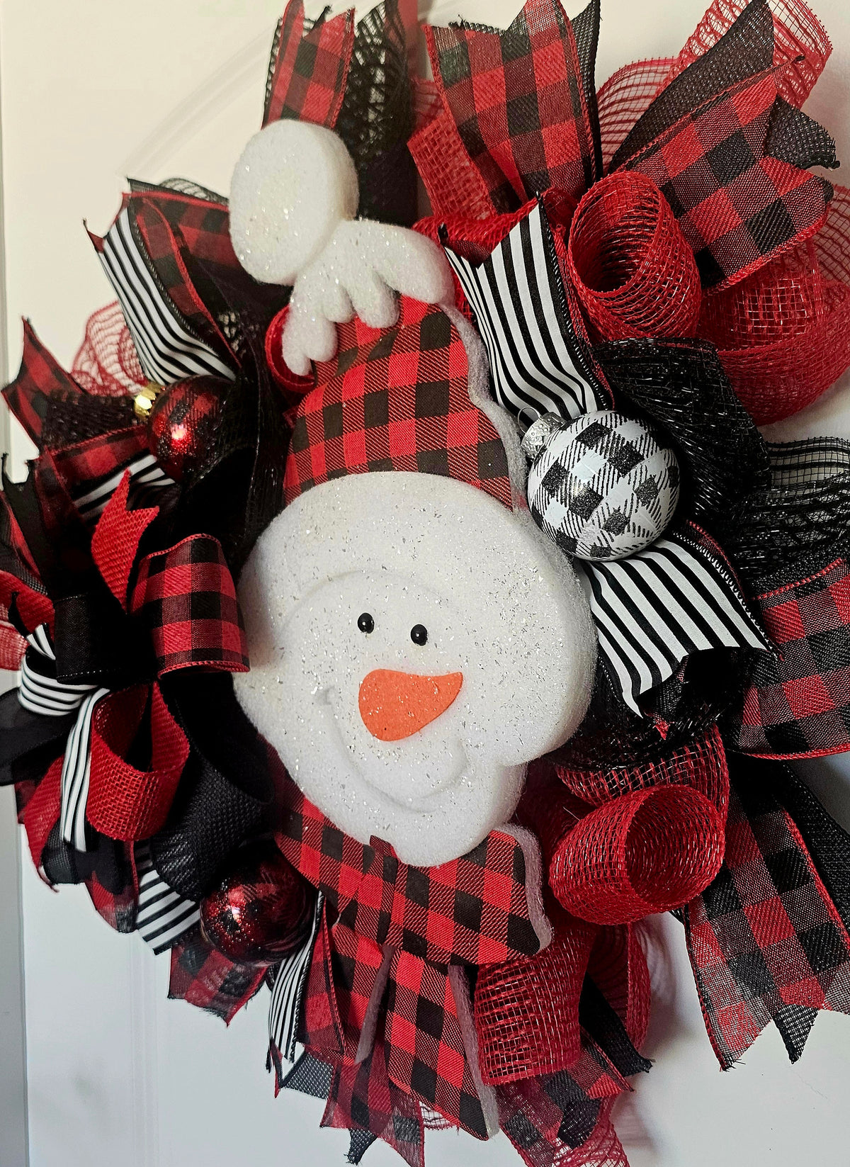 Buffalo Plaid Snowman Wreath, Red and Black Christmas Door Decor